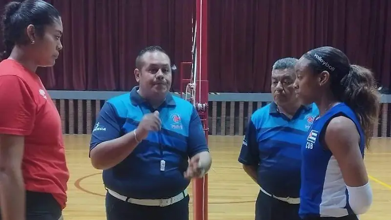 Ha estado en partidos internacionales. 